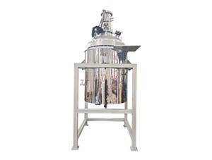 500L不銹鋼夾套外循環(huán)反應(yīng)釜發(fā)往鄭州