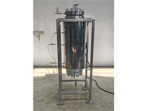 5L高壓不銹鋼實驗室反應(yīng)釜已完工發(fā)往金昌